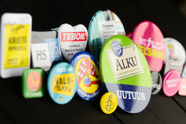 Campaign buttons and pinback buttons
