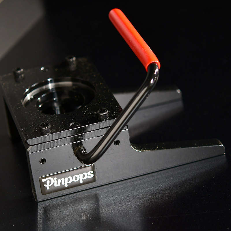 Pinback Button Maker Button maker machine for 32mm, punch cutter and 1000 button components