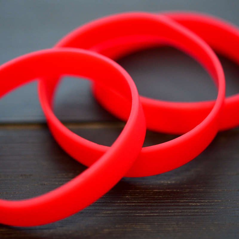 Red Silicone Wristband stock model at 202x12mm