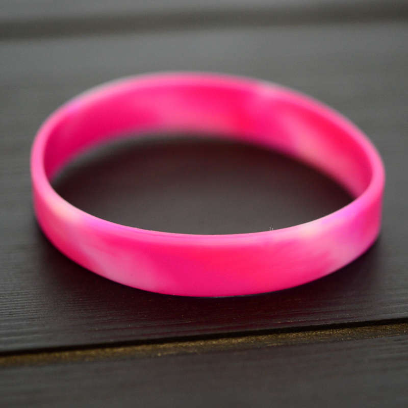 Pink Camo Silicone wristband in stock colours Pinpops®